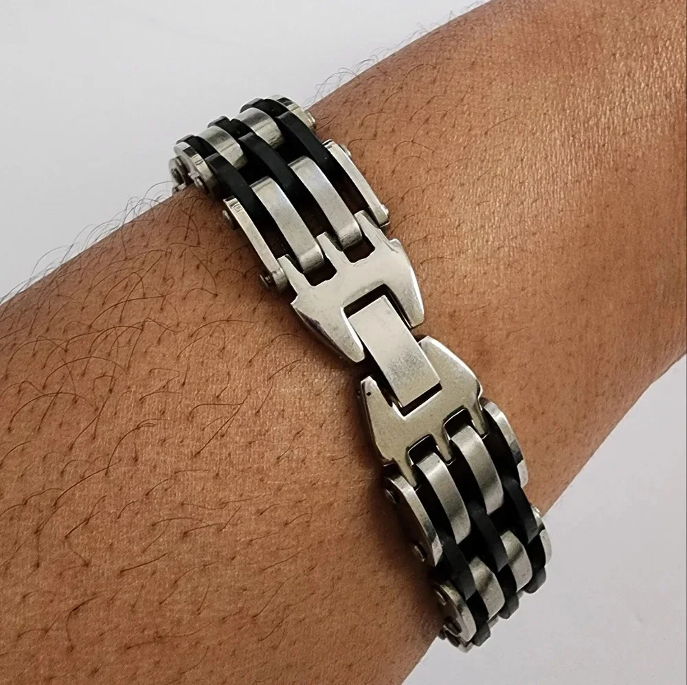 Silver& Black Metal Biker Bracelet